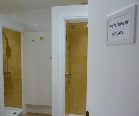 ベッド・アンド・ブレックファスト Hostel Figueres