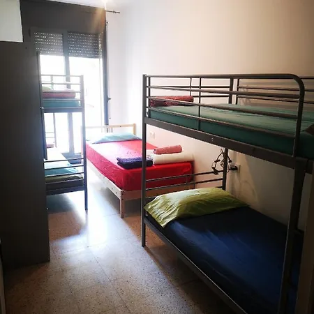 Bed & Breakfast Hostel Figueres 2*