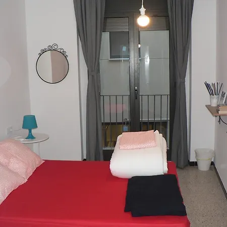 Hostel Figueres B&B 피게레스