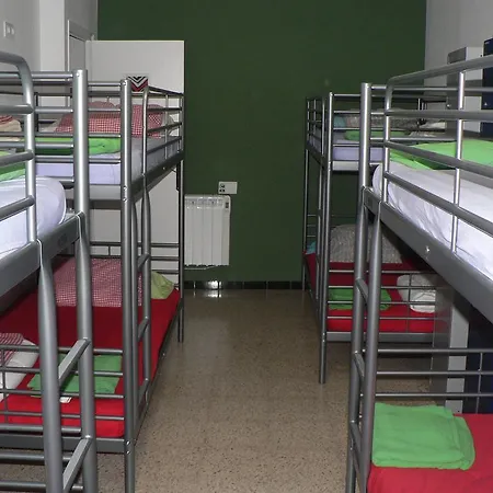Hostel Figueres 2* 피게레스