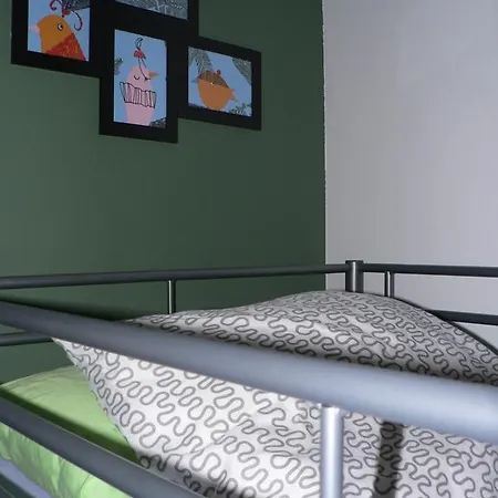 Hostel Figueres フィゲラス