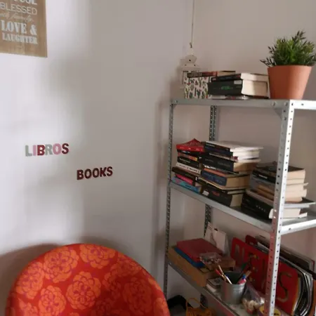Bed & Breakfast Hostel Figueres 2*