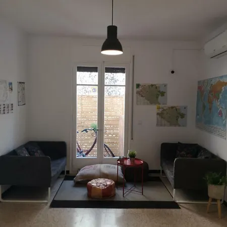 Hostel Figueres 2* 피게레스